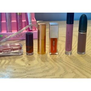 Lipgloss/ lipstick bundle